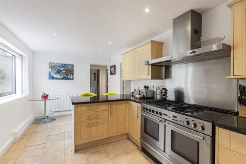 85 Spring Lane, Hemel Hempstead, HP1 3QY