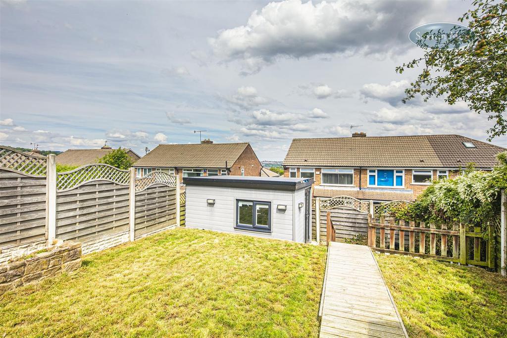 Ashurst Drive, Stannington... 3 bed semidetached house £270,000