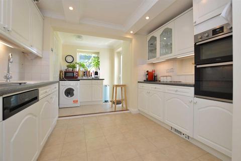 4 bedroom detached house for sale - Silverthorne Drive, Caversham Heights, RG4 7NS
