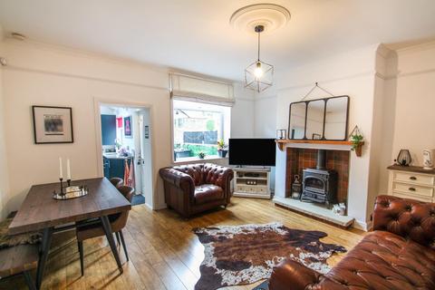 16 Cross Lane, Bingley, BD16 4LN