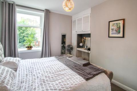 16 Cross Lane, Bingley, BD16 4LN