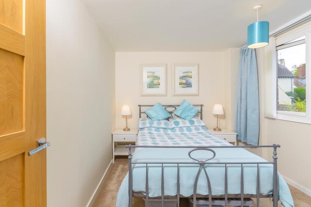 ESOLCELTSAC6 - Bedroom H.jpg
