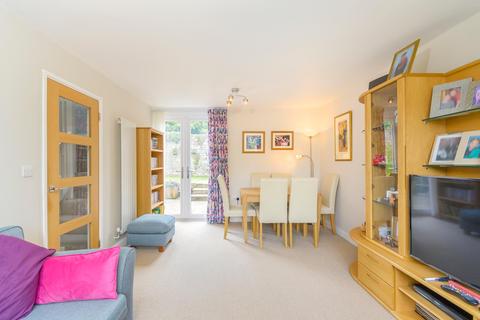 6 Castle Close, Bristol, BS10 7QU