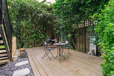 Flat A, 117 Railton Road, London, SE24 0LR