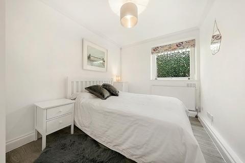 Flat A, 117 Railton Road, London, SE24 0LR
