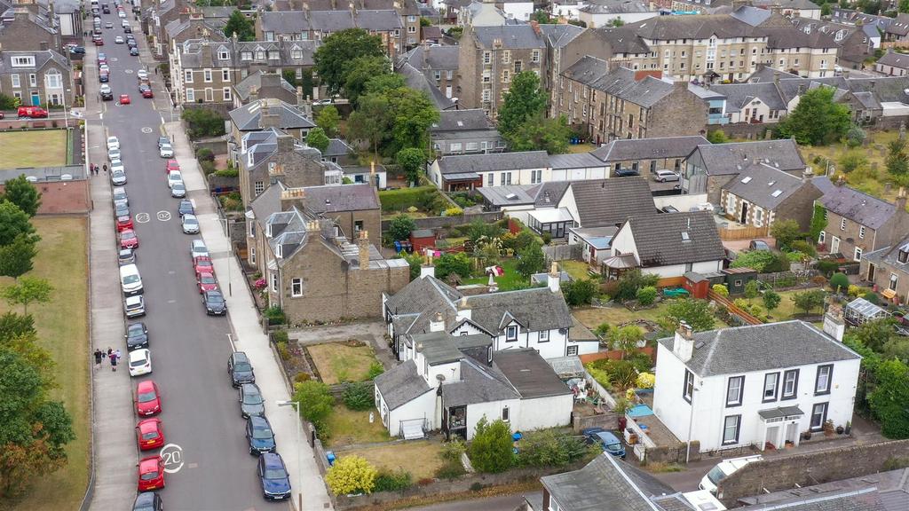 DJI 0060.00 03 50 25.Still005.jpg