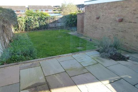 3 bedroom semi-detached house to rent, Clover Road, Flitwick, MK45