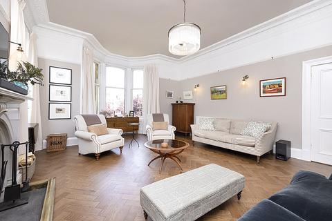 3 bedroom flat for sale - 23 Stanley Road, Trinity, Edinburgh, EH6 4SE