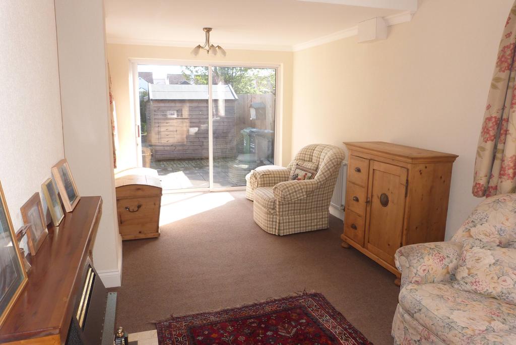 Brighton Avenue, Syston 2 bed detached house £850 pcm (£196 pw)