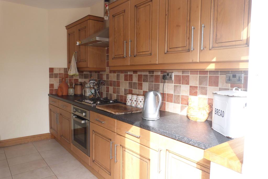 Brighton Avenue, Syston 2 bed detached house £850 pcm (£196 pw)