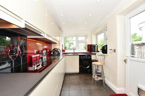 5 Askwith Road, Rainham, RM13 8EL