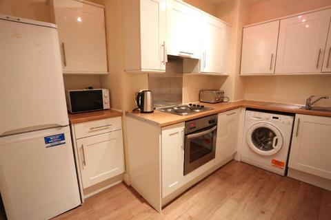 5 bedroom flat to rent, Morningside Road, Morningside, Edinburgh, EH10