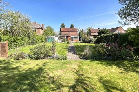 3 bedroom detached house to rent, Coleshill Lane, Winchmore Hill, Amersham, HP7