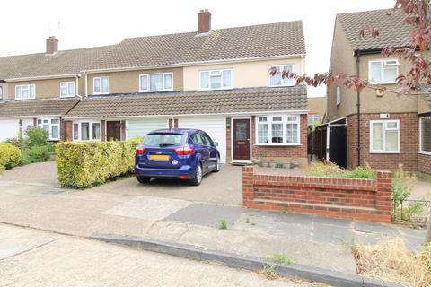 22 Tabrums Way, Upminster, RM14 1SP