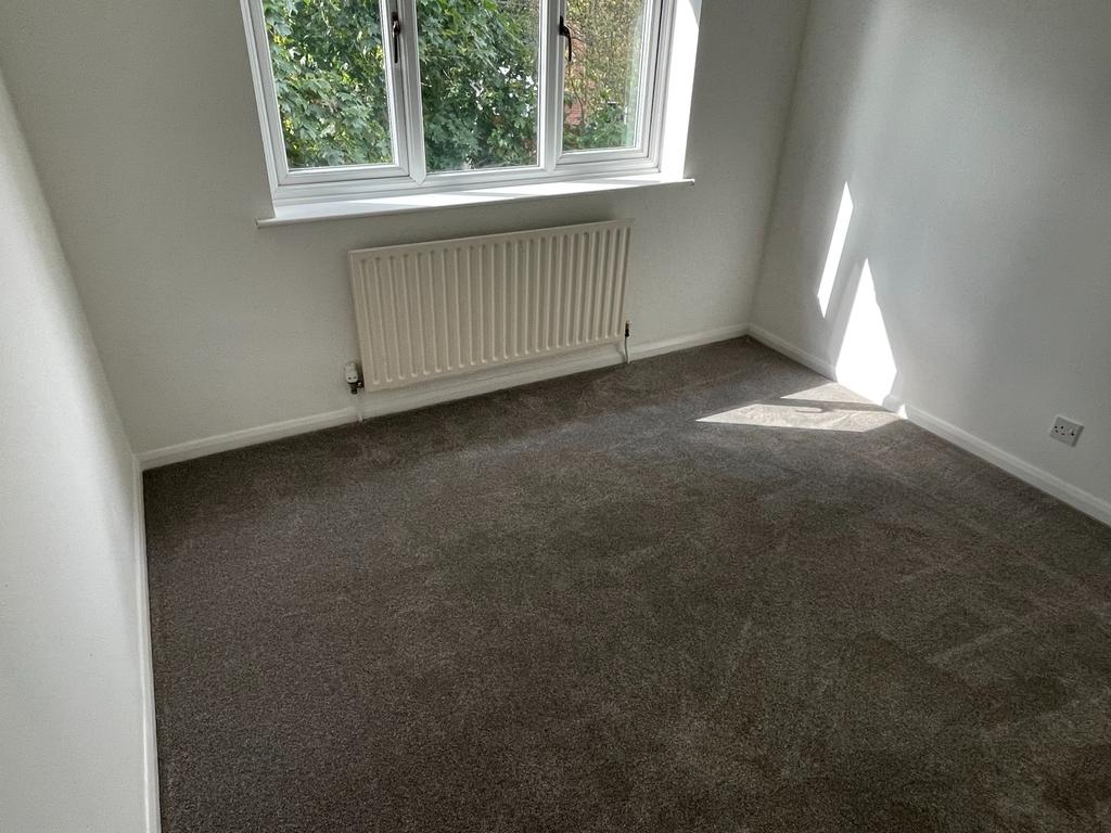 Woodvale Close, Lincoln, LN6 2 bed semidetached house £625 pcm (£144 pw)