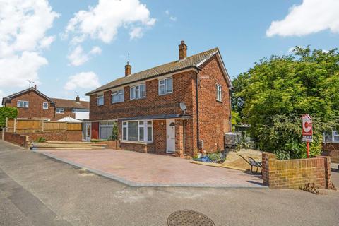 3 Airedale Close, Margate, CT9 2SZ