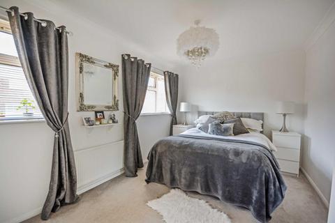 3 Airedale Close, Margate, CT9 2SZ