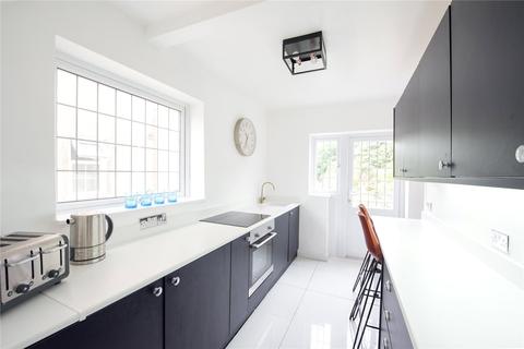 Glendale Orange Tree Hill, Havering-atte-bower, Romford, RM4 1PB