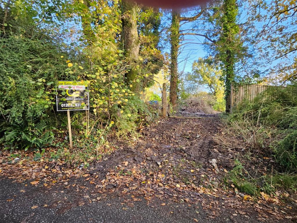 Plot adj 9 Tir Syr Walter, Garnant, Ammanford, SA18 Plot for sale £65,000