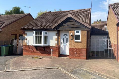 2 bedroom bungalow for sale - Johnsons Grove, Oldbury, West Midlands, B68