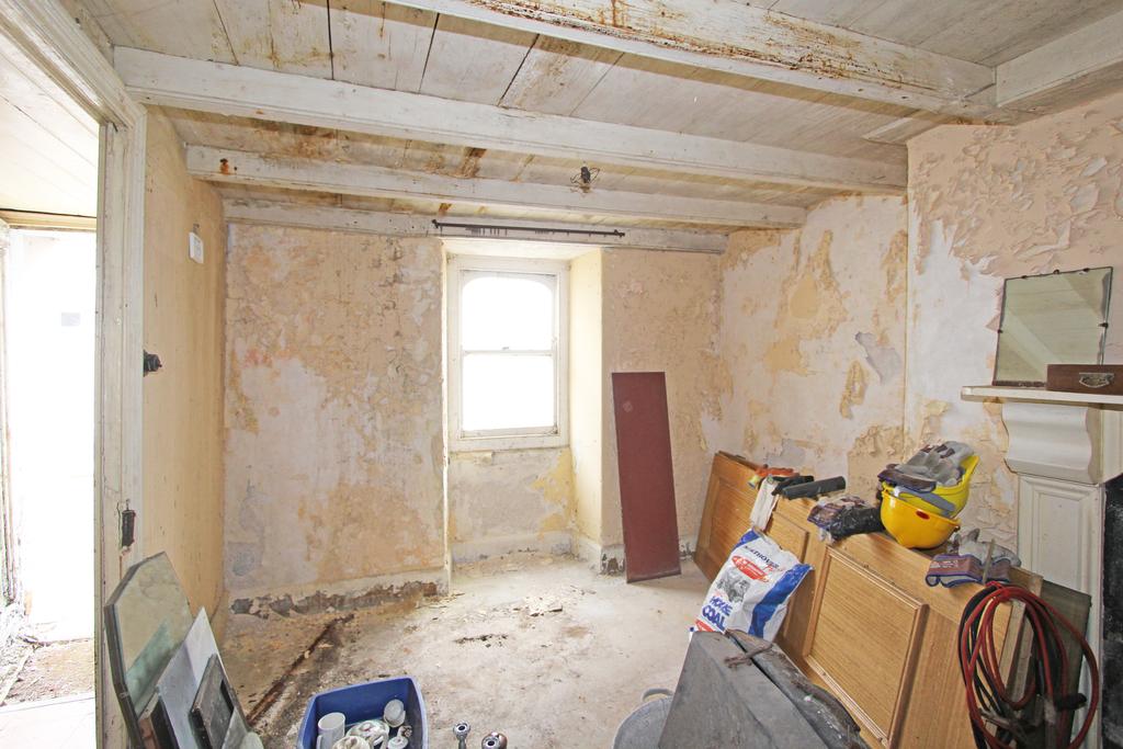 Little Street, Alderney GY9 Townhouse for sale £175,000