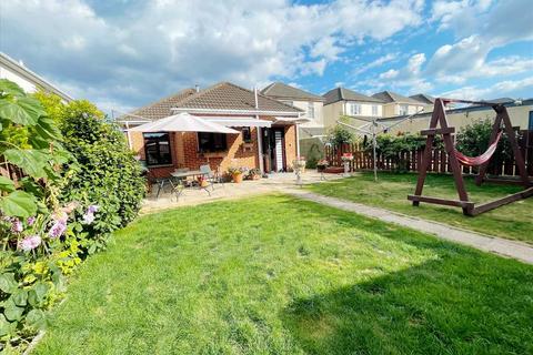 3 bedroom detached bungalow for sale - Kinson Road, Bournemouth