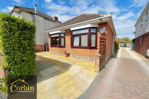 3 bedroom detached bungalow for sale - Kinson Road, Bournemouth