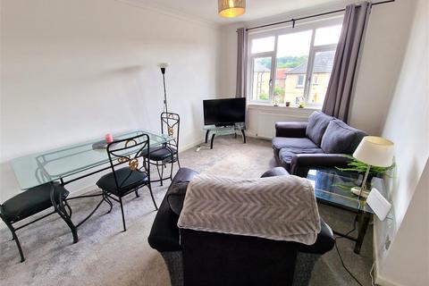 2 bedroom apartment to rent, Carmuirs Avenue, Camelon, Falkirk