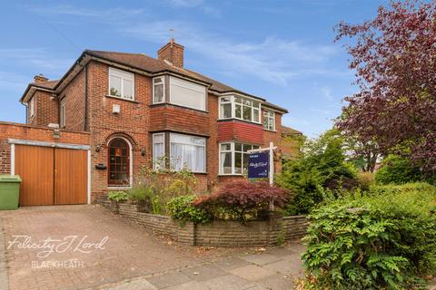 6 Ashridge Crescent, London, SE18 3EB