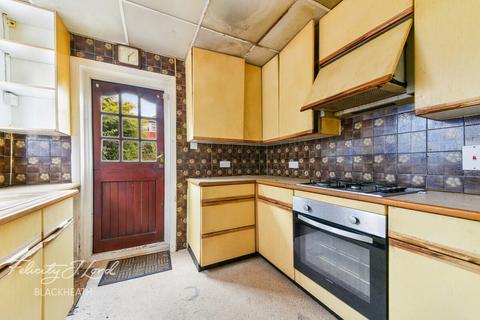 6 Ashridge Crescent, London, SE18 3EB