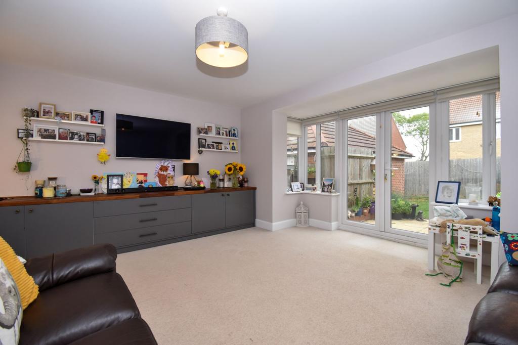 Devana Way, Great Glen, Leicester 4 bed semidetached house £300,000