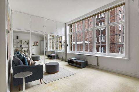 Studio to rent, Charles Street, Mayfair, London
