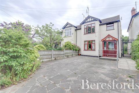 3 bedroom semi-detached house for sale - Priests Lane, Shenfield, CM15