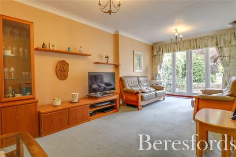 3 bedroom semi-detached house for sale - Priests Lane, Shenfield, CM15