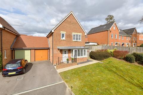 3 bedroom link detached house for sale, Cheales Close, Haywards Heath, West Sussex