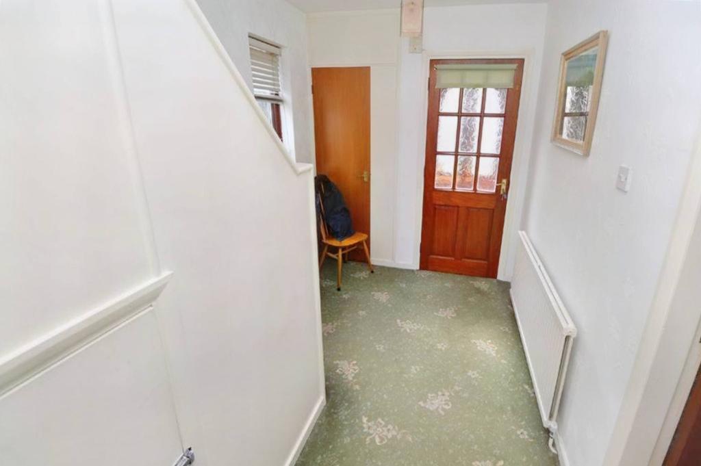 Jean Drive, Leicester LE4 3 bed semidetached house £950 pcm (£219 pw)