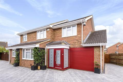 4 bedroom detached house for sale, Osterley Close, Newport Pagnell, Buckinghamshire, MK16