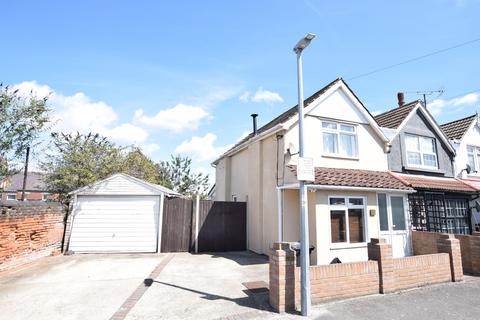 30 Castle Road, Clacton-on-sea, CO15 1JG