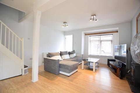 30 Castle Road, Clacton-on-sea, CO15 1JG