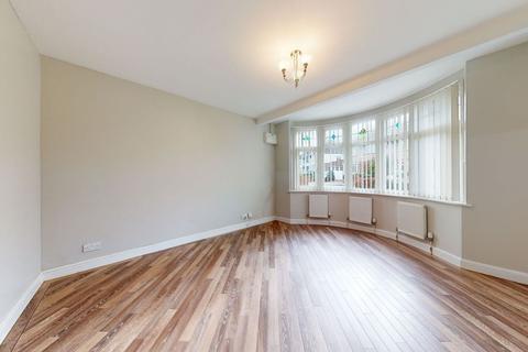 18 Gloucester Avenue, Northampton, NN4 8QE