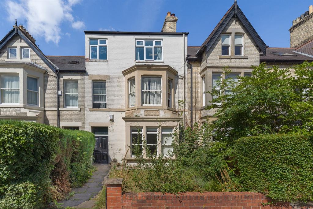 Sanderson Road, Newcastle Upon Tyne 2 bed flat £160,000
