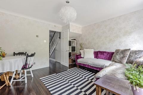 8 Albert Road, Bagshot, GU19 5QJ