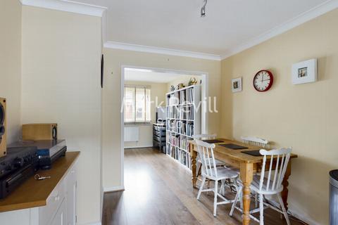 37 Challoners, Horsted Keynes, Haywards Heath, RH17 7DU