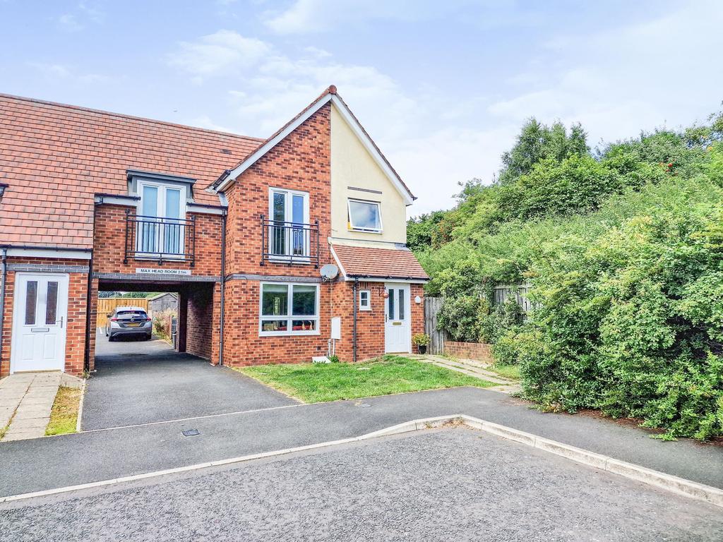 Hindmarsh Drive, Ashington, Northumberland, NE63 9FA 3 bed semi