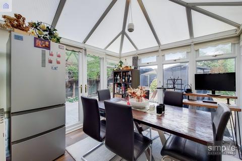 39 Lime Grove, Hayes, UB3 1JL