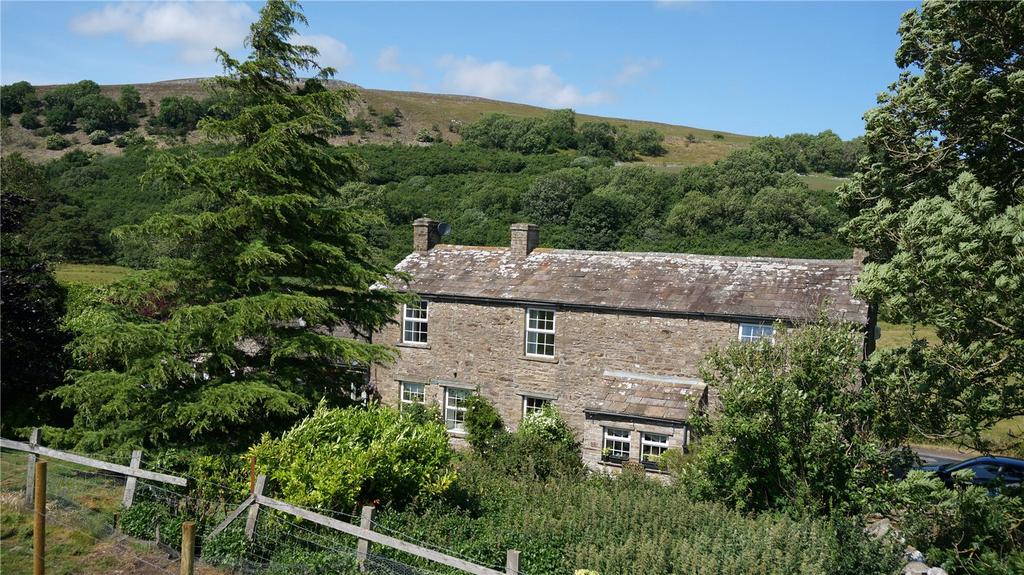 Carperby, Leyburn, North Yorkshire, DL8 3 bed detached house for sale