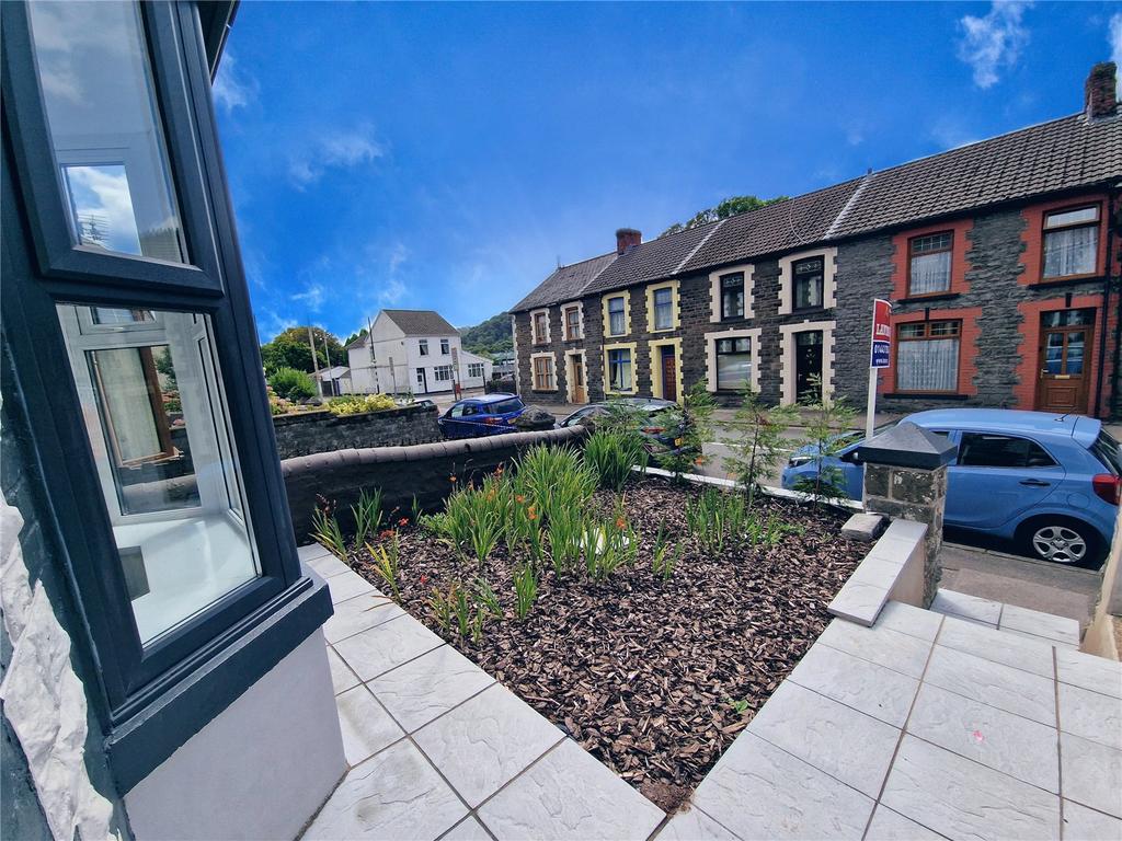Ynyswen Road, Ynyswen, Treorchy, CF42 3 bed terraced house for sale £