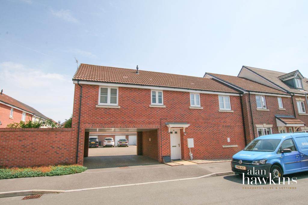 2 bedroom coach house to rent