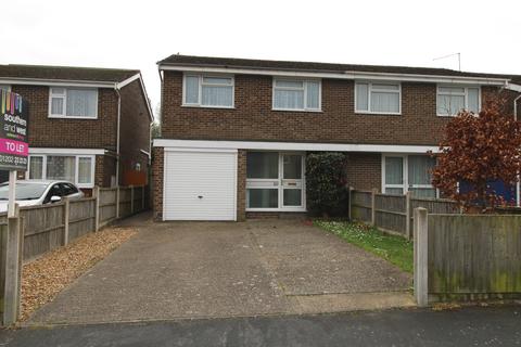 3 bedroom semi-detached house to rent, Barns Road, Ferndown BH22