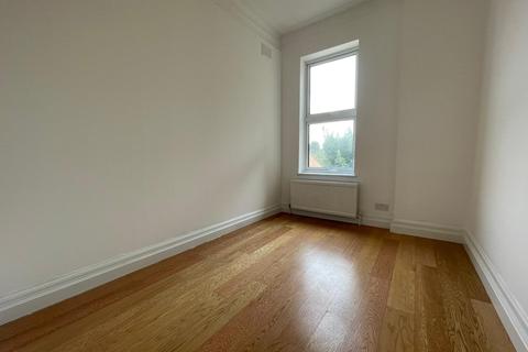 51c Mattock Lane, London, W13 9NS